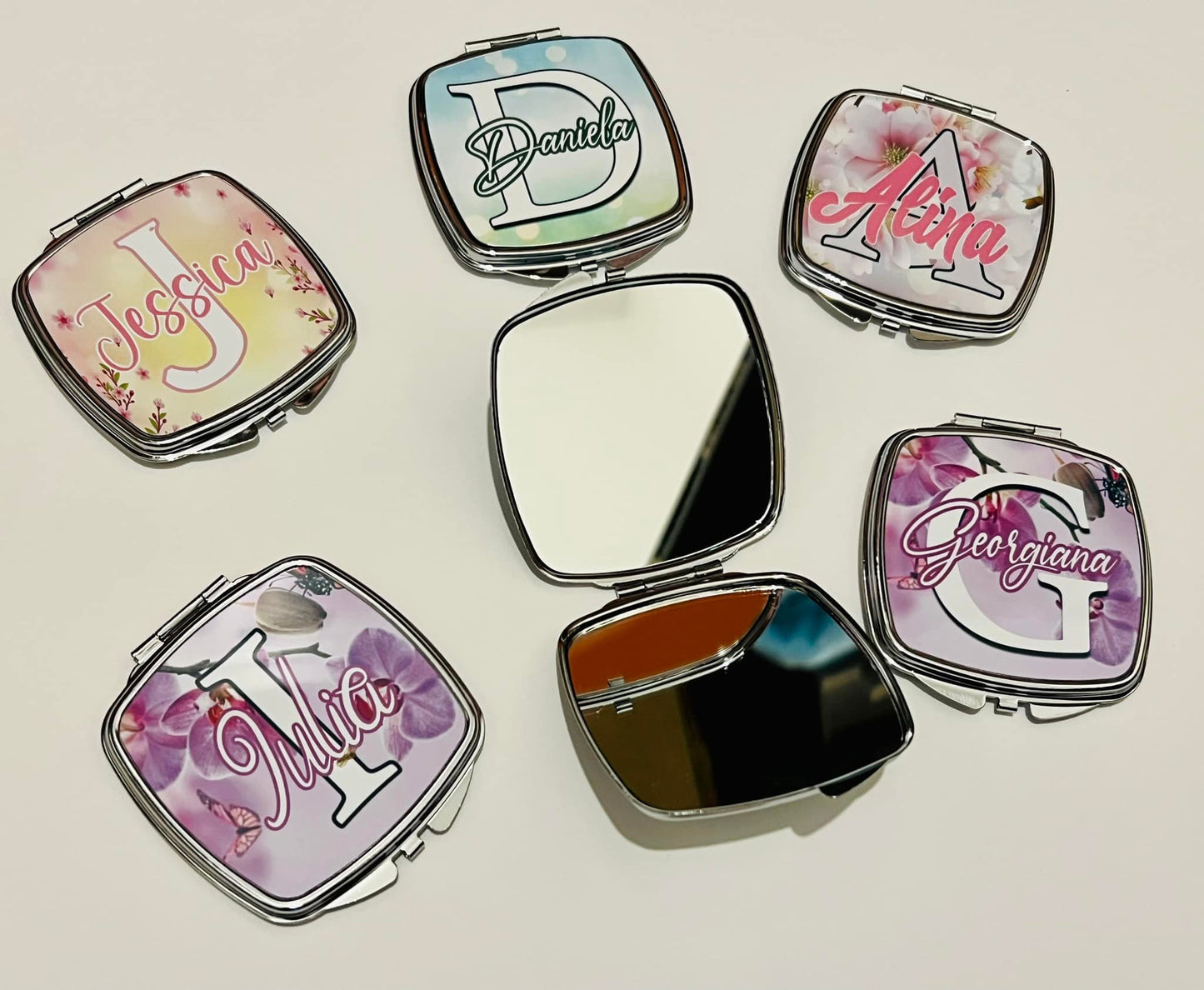 Set Mărțișor – Oglindă de poșetă și cicolată