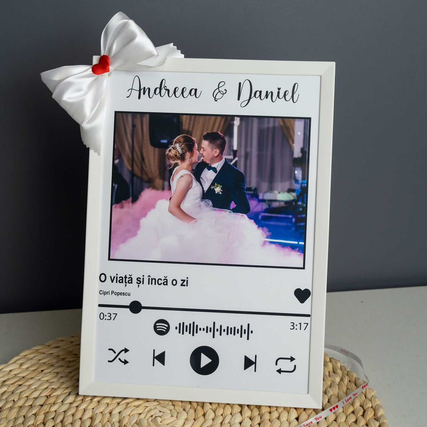 Ramă cu melodie - Spotify