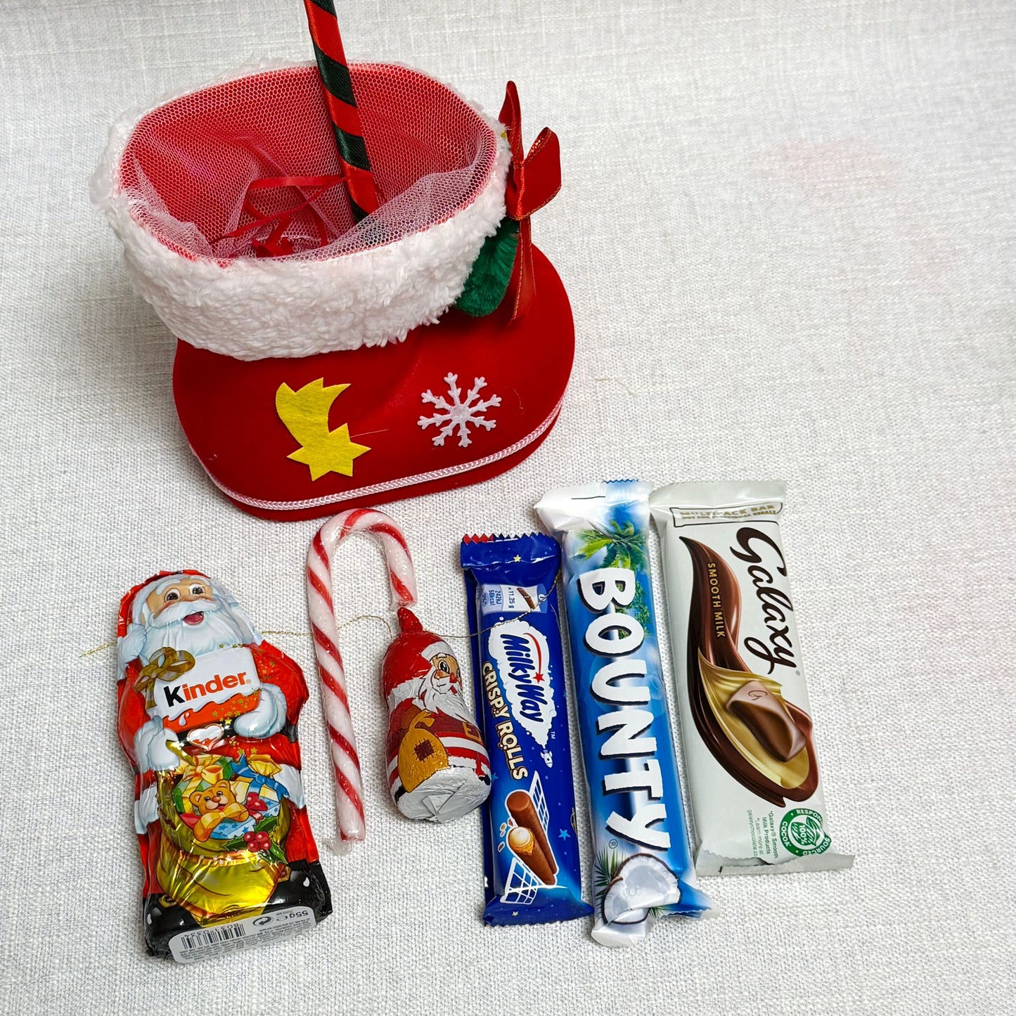 Ghetuță cu dulciuri și Nuielușă