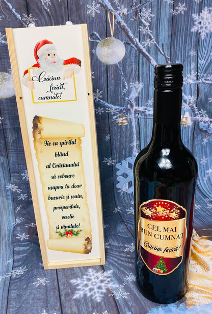 Sticlă de vin și cutie de lemn cu mesaj de Crăciun