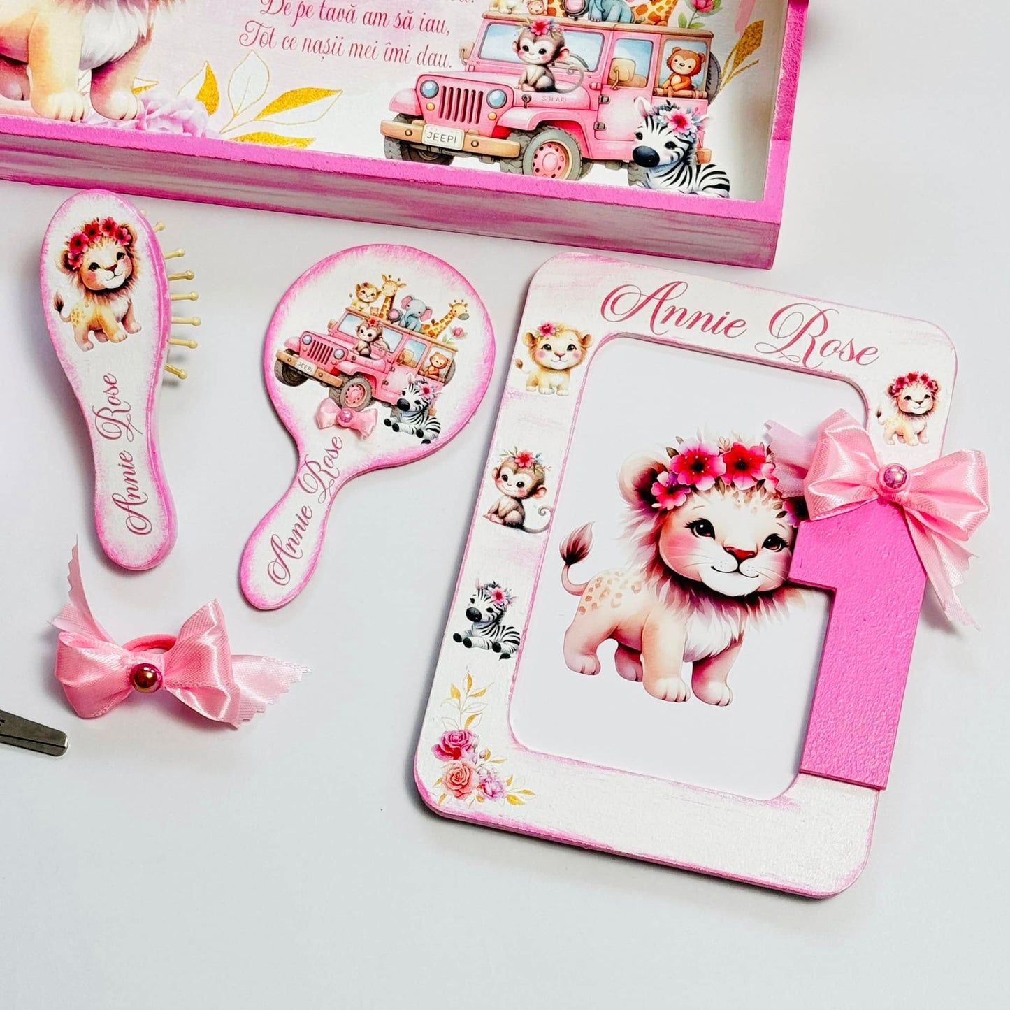 Set tăierea moțului "Safari Annie"