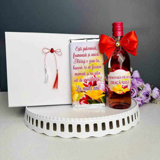 Cutie Mărțișor – Mini sticlă de vin și cicolată