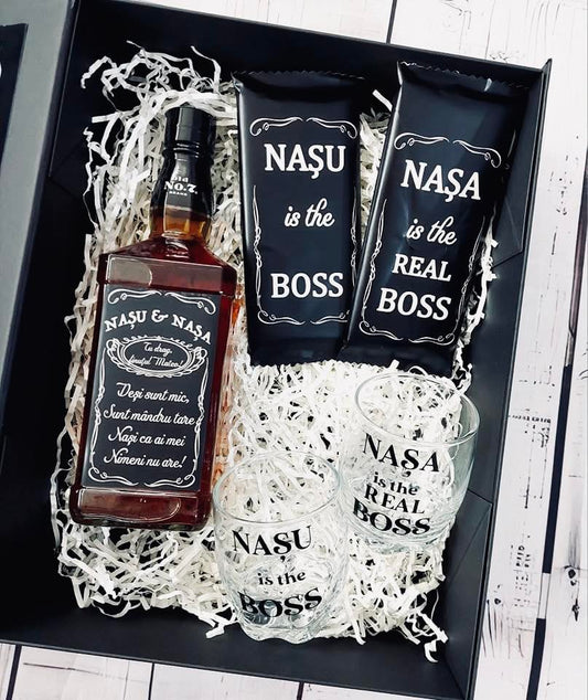 Cutie JD "Nașa&Nașu - Deși sunt mic"