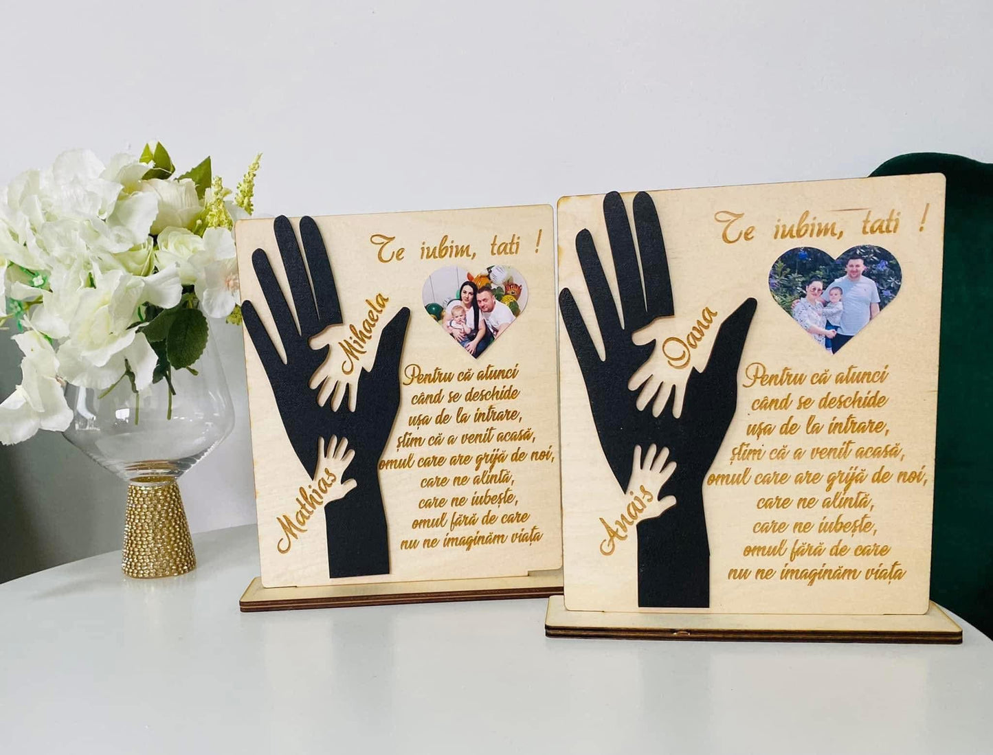 Ramă "Mâini" din Lemn