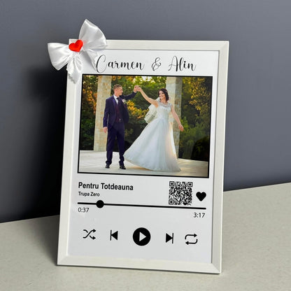 Ramă cu melodie - YouTube