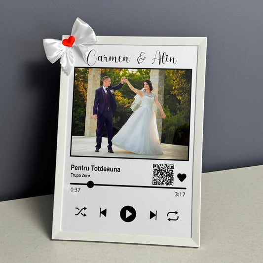 Ramă cu melodie - YouTube