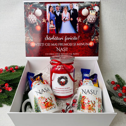 Cutie Cadou Crăciun – 2 căni cu dulciuri și lumânare