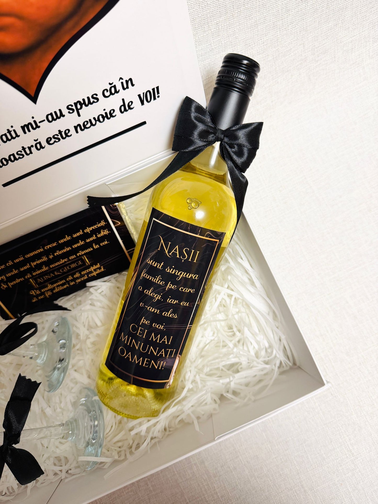 Cutie vin alb "Vreți să fiți nănuții mei"