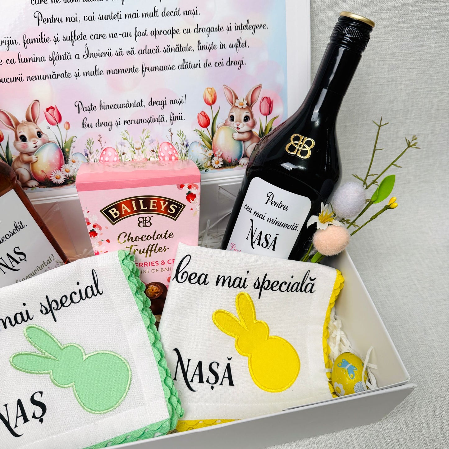 Cutie pentru nași cu Jack Daniels, Baileys, 2prosoape și ciocolată - tematica Paște