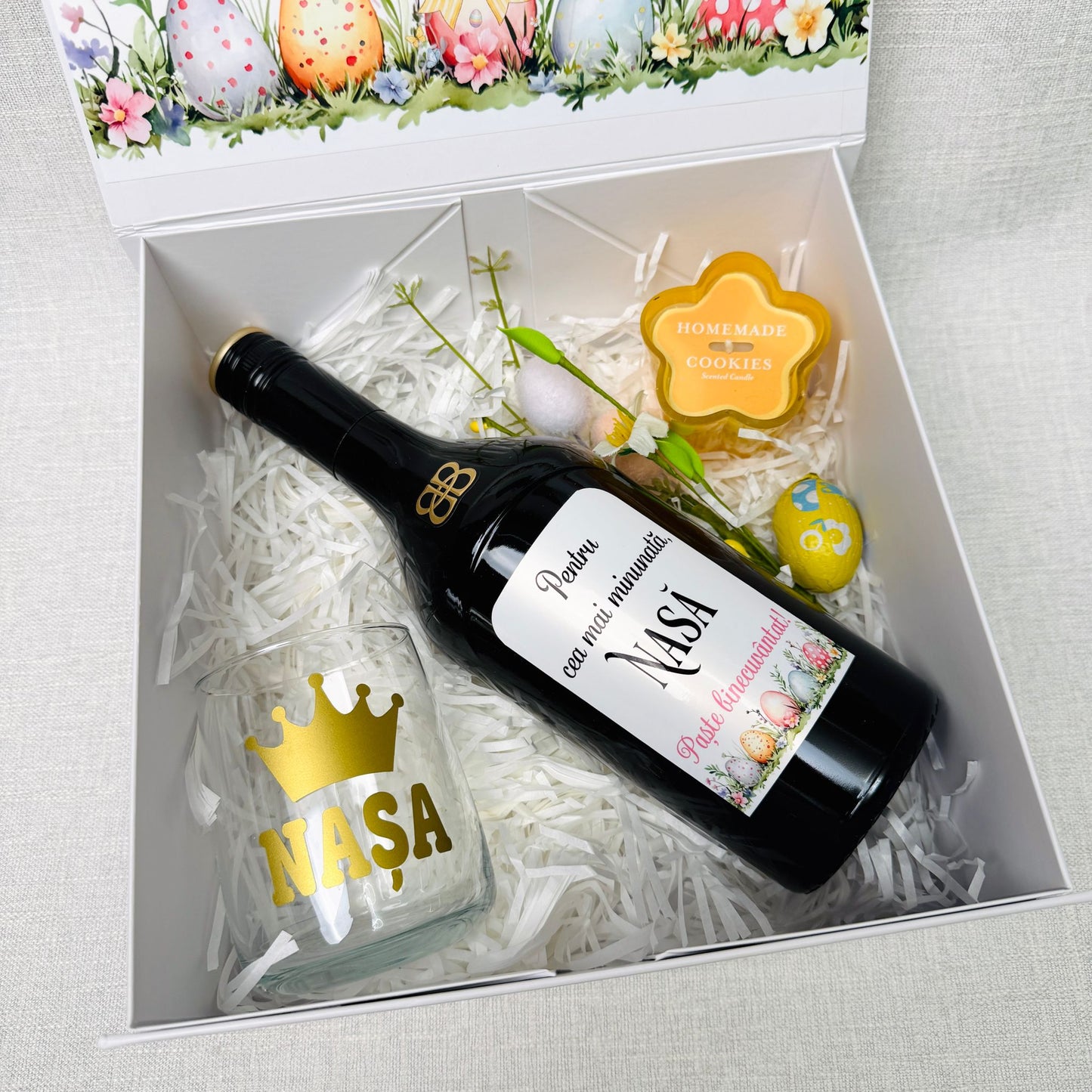 Cutie pentru nașa cu Baileys, lumânare și pahar - tematica Paște