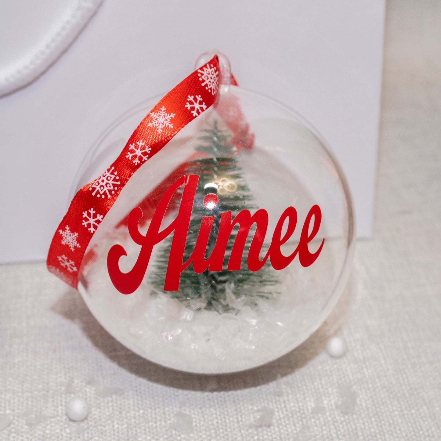 Set Cadou – Portofel, Șampanie și Glob Personalizat