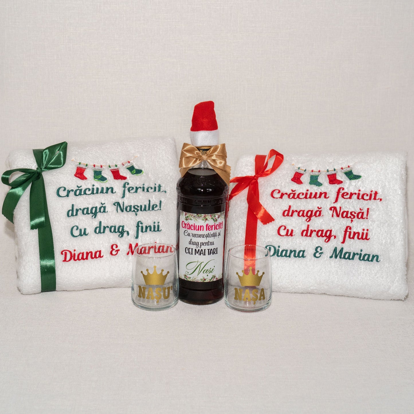 Prosoape brodate și Sticlă de Rom